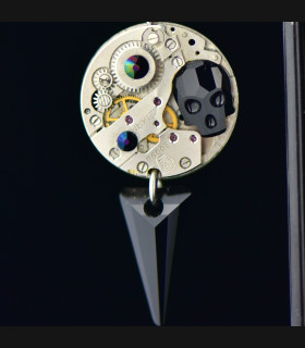 Boucles d'oreilles "Spiky skull Blacky "