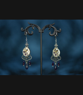 Boucles d'oreilles mécaniques " Purple Annabelle "