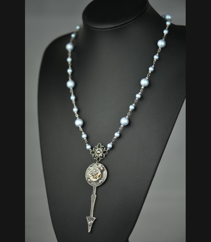 Collier Chronostasis Blue Iridescent