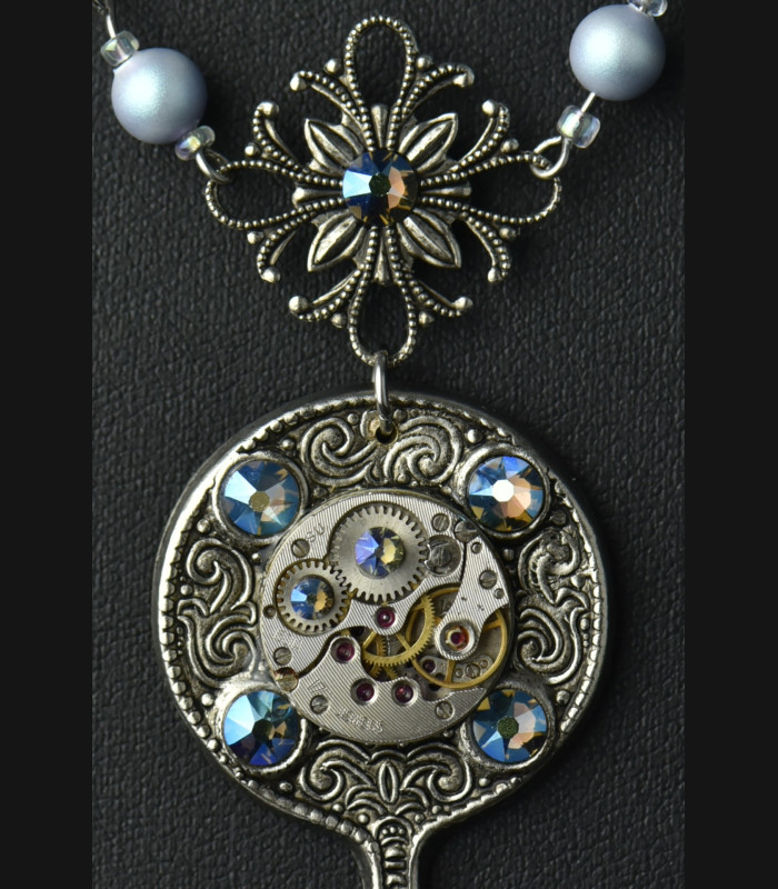 Collier Chronostasis Blue Iridescent