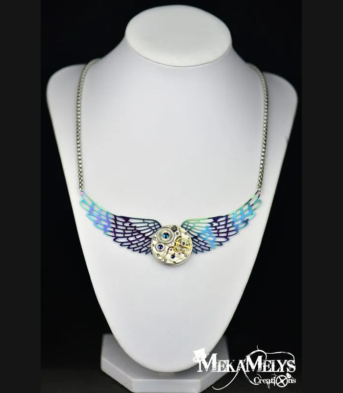 Collier collection "Gold Angel" Couleur:scarabée Matières:acier inoxydable Forme:rond 26mm