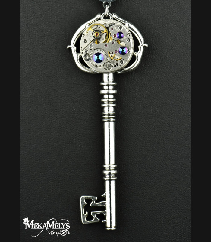Collier Steampunk Clé Temps pour Elle | Swarovski® & Montre Ancienne