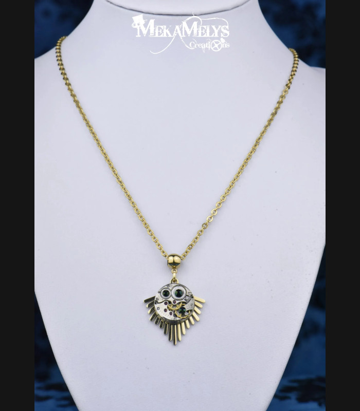 Collier original doré solaire avec un mécanisme de montre