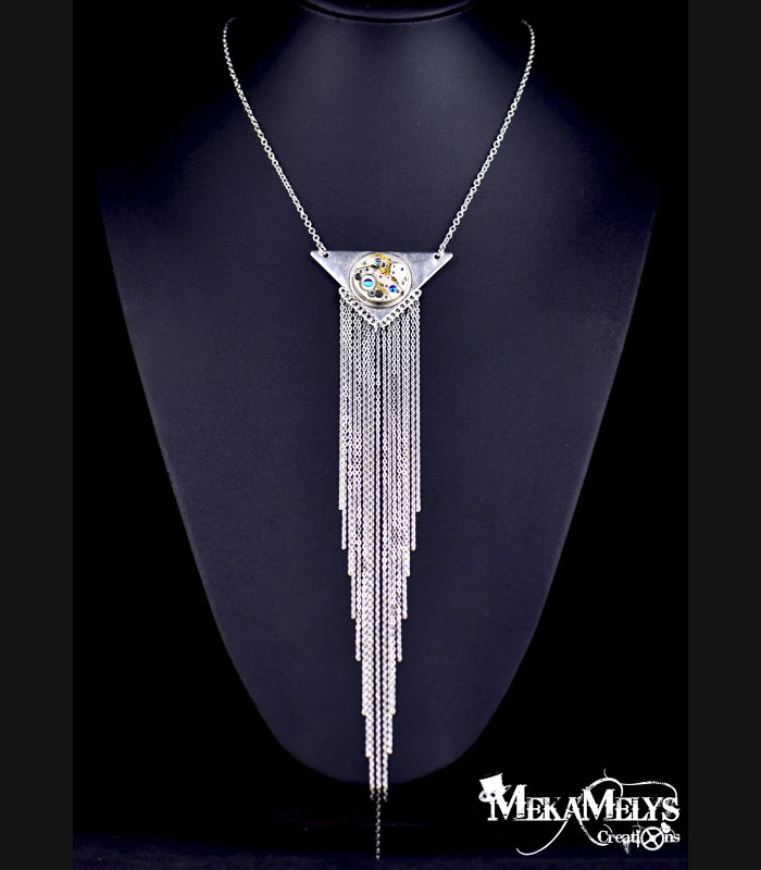 Collier steampunk triangle en cascade long