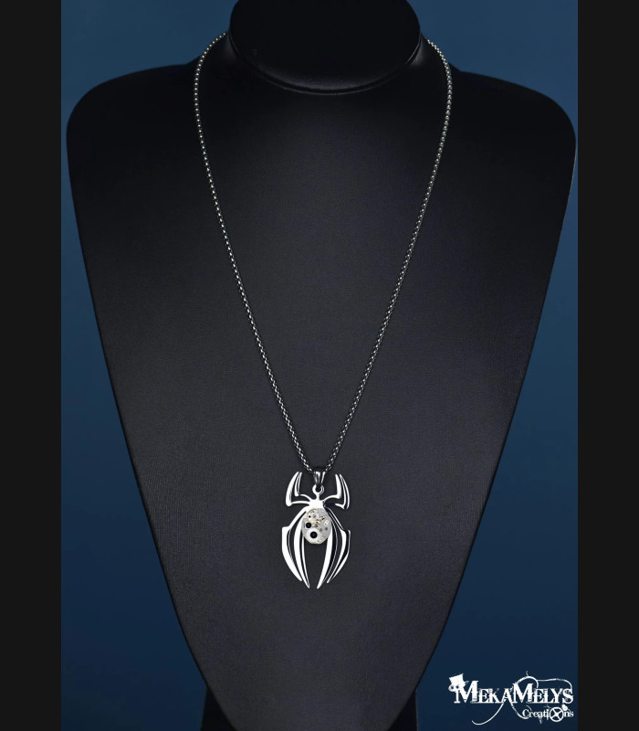 Collier steampunk grande araignée