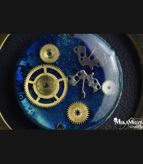 Collier original steampunk Lune Hécate