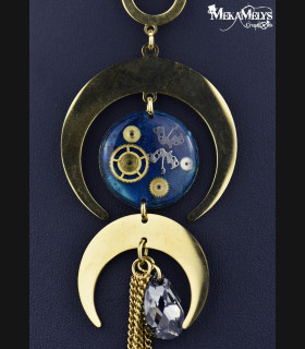 Collier original steampunk Lune Hécate