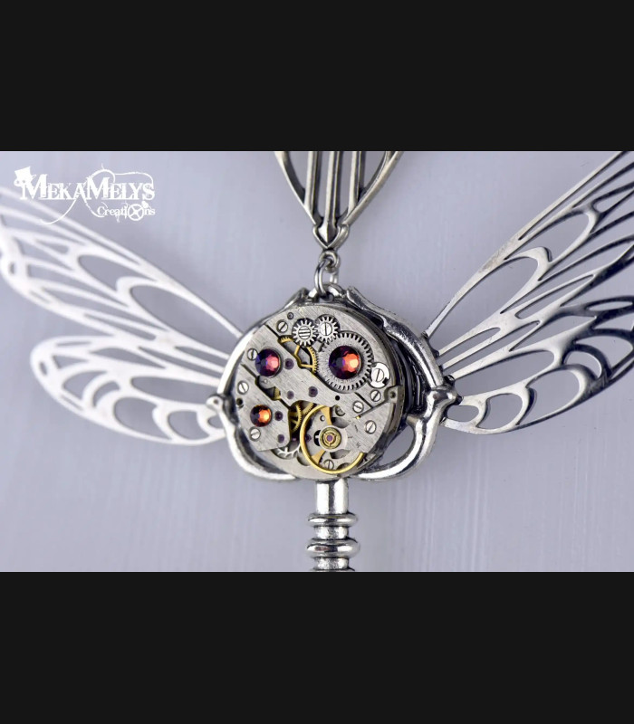 Collier Steampunk Clé volante - Clé Magique, Pendentif Mécanique, Bijou Gothique