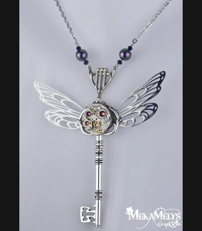 Collier Steampunk Clé volante - Clé Magique, Pendentif Mécanique, Bijou Gothique