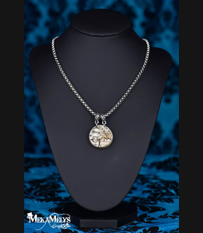 Bijoux Couple Uniques : Collier "Toi et Moi" avec mouvement de montre
