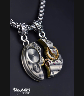 Bijoux Couple Uniques : Collier "Toi et Moi" avec mouvement de montre