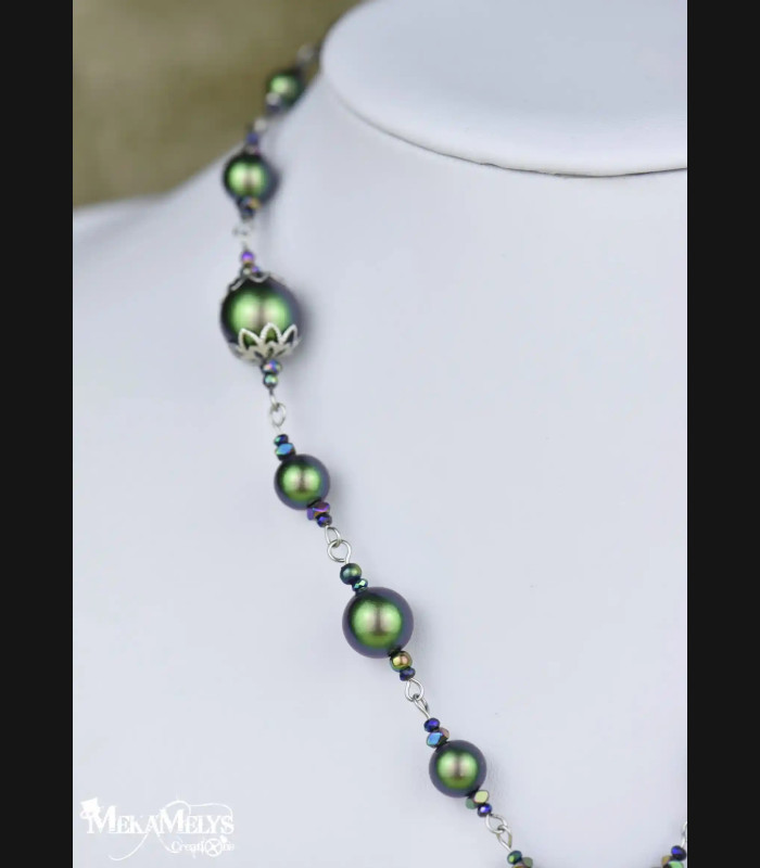 Élégant Collier Perles et Mécanisme de Montre - Style Steampunk