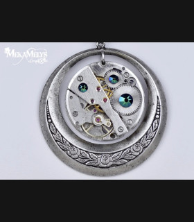 Élégant Collier Perles et Mécanisme de Montre - Style Steampunk