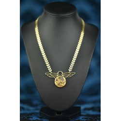 Collier Isis