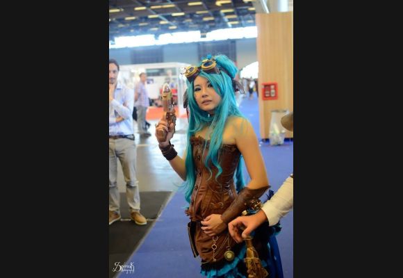 Chapitre 1.2: Miku Hatsune Steampunk version 2 by Mekaneko
